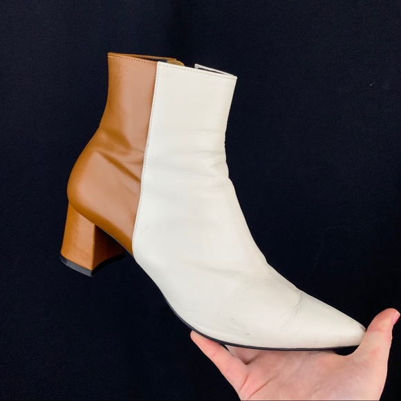 Pointed Boots - Picture 2 of 5